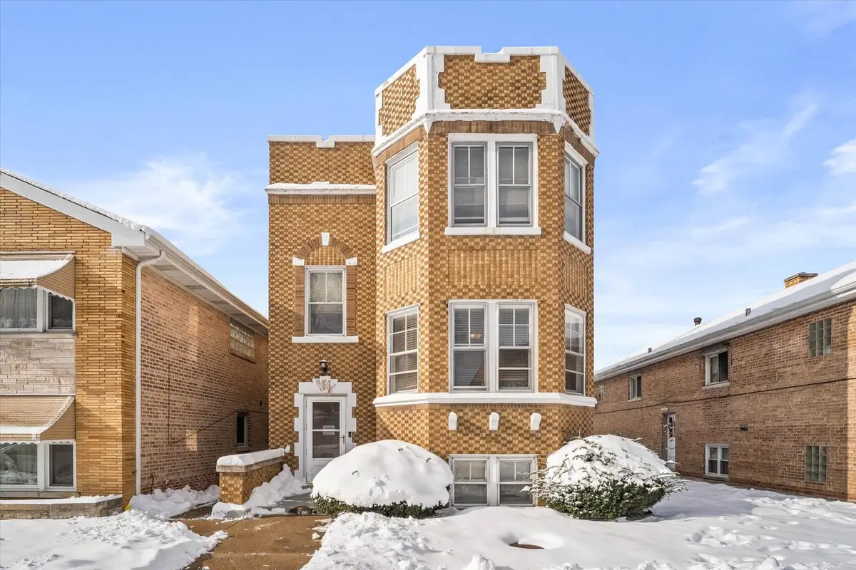 Address Withheld By Seller, Berwyn, IL 60402 - Image #1