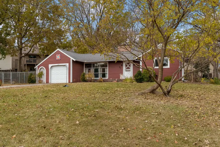 415 S Blackhawk Boulevard, Rockton, IL 61072 - Image #2