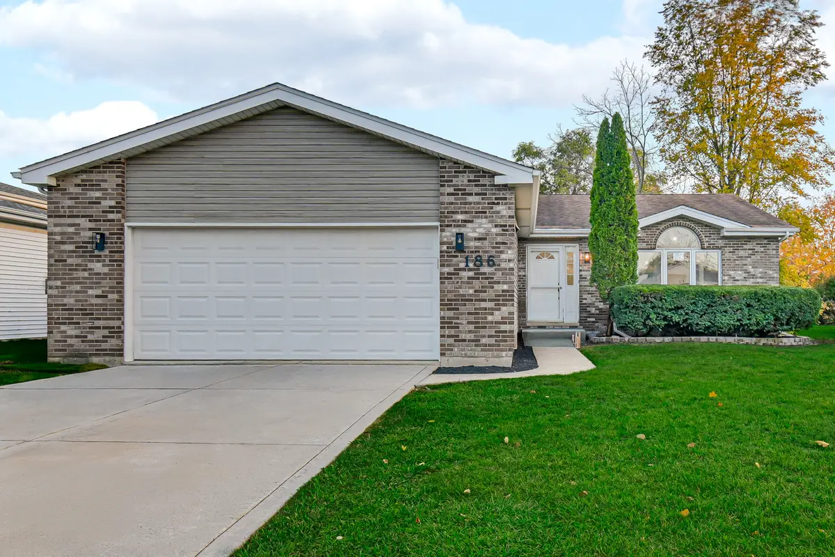 186 Cedarwood Drive, Steger, IL 60475 - Image #1