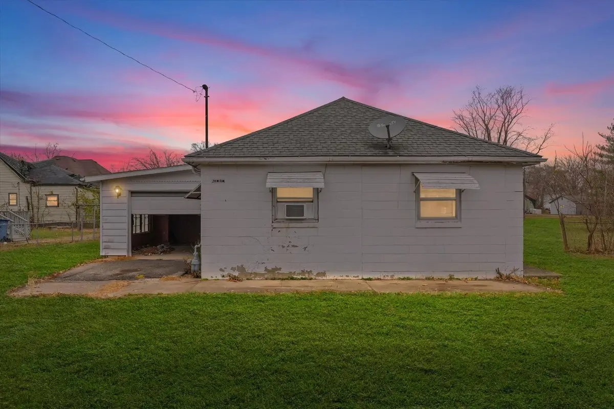 218 W Elm Street, Hoopeston, IL 60942 - Image #1