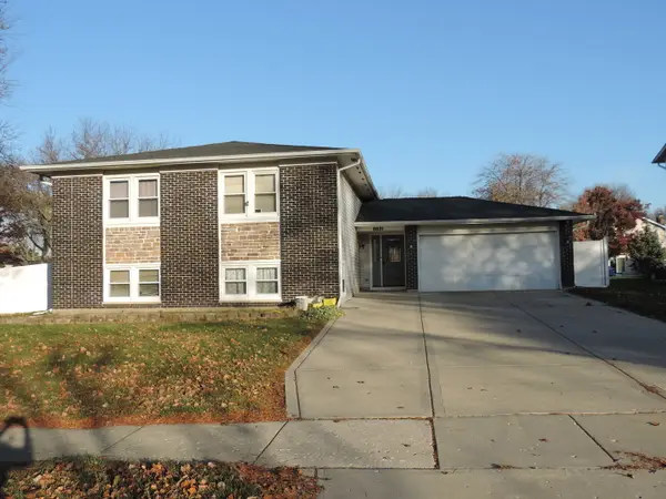 Address Withheld By Seller, Downers Grove, IL 60516
