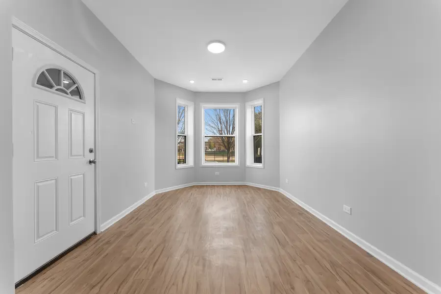 736 N Sawyer Avenue, Chicago, IL 60624 - Image #2