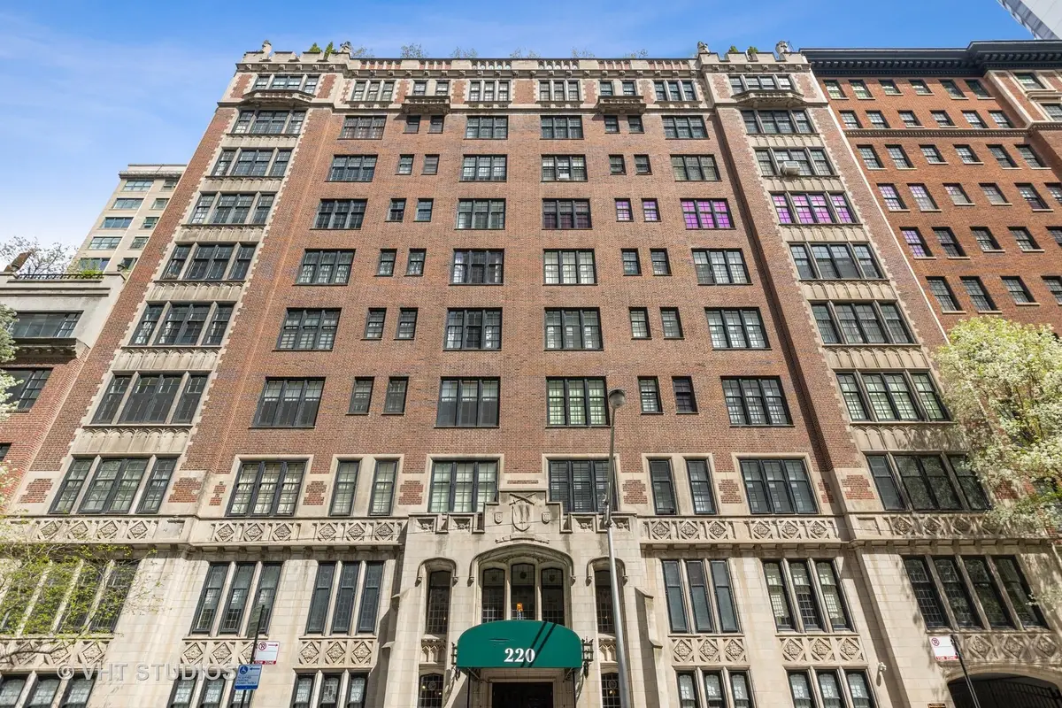 220 E Walton Place #9W, Chicago, IL 60611 - #1