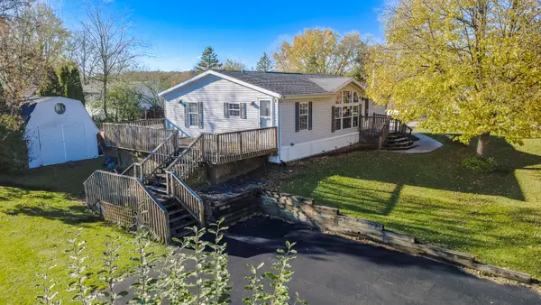 82 Sandbar, Lakemoor, IL 60051