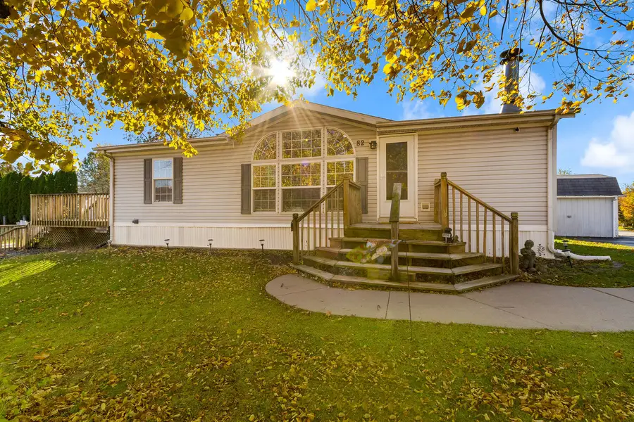 82 Sandbar, Lakemoor, IL 60051 - Image #2