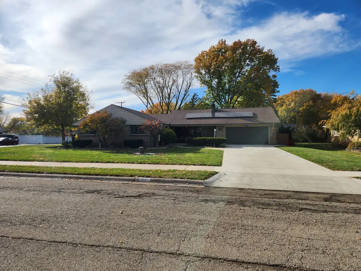 1801 Avenue E, Sterling, IL 61081 - Image #1