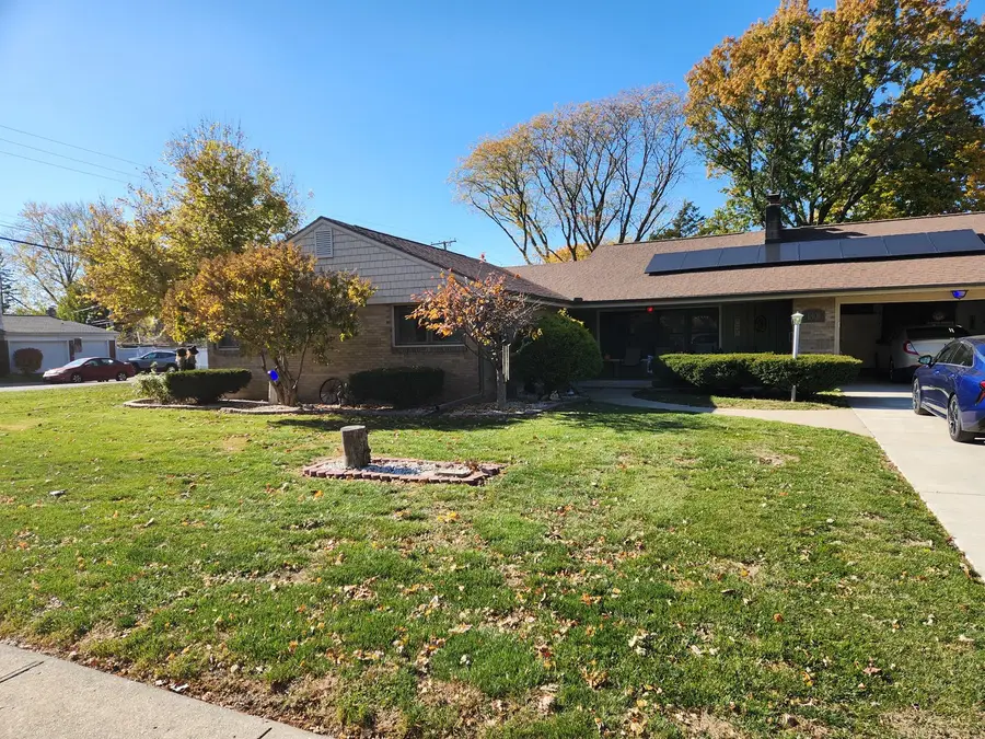 1801 Avenue E, Sterling, IL 61081 - Image #2