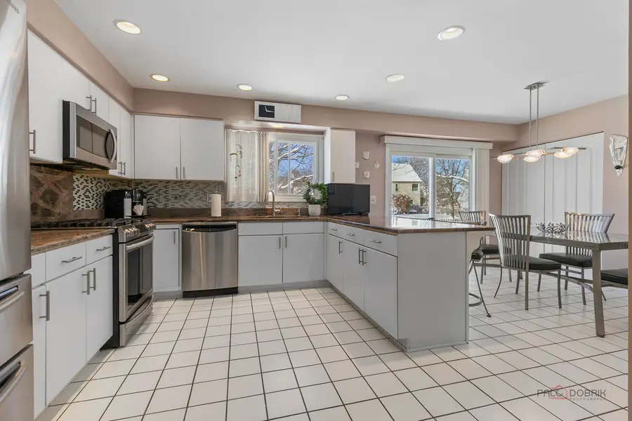 Address Withheld By Seller, Buffalo Grove, IL 60089 - Image #2