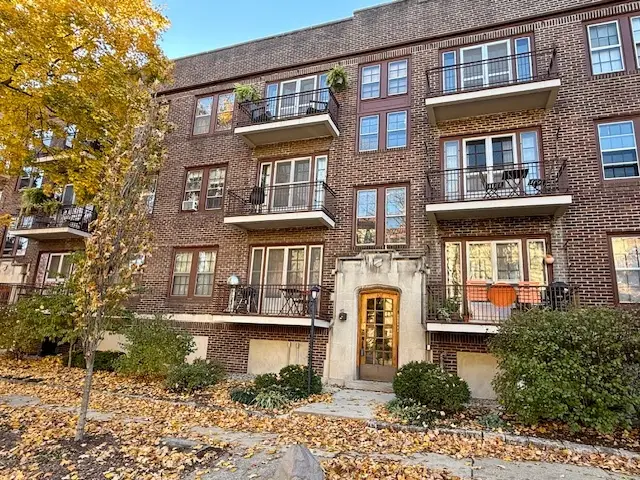 307 N Prairie Street #9, Champaign, IL 61820 - Image #1