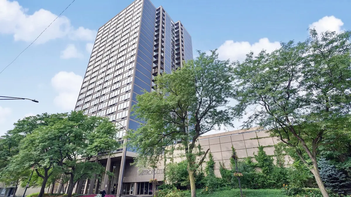 5320 N Sheridan Road #2502, Chicago, IL 60640 - Image #1