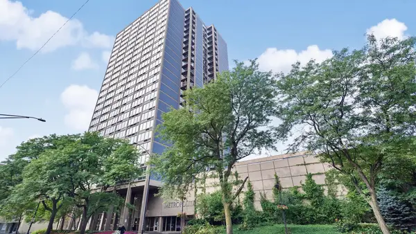 5320 N Sheridan Road #2502, Chicago, IL 60640