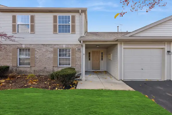 1101 Yorkshire Court #C, Elgin, IL 60120