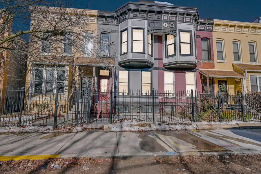 2324 W Warren Boulevard, Chicago, IL 60612 - #2