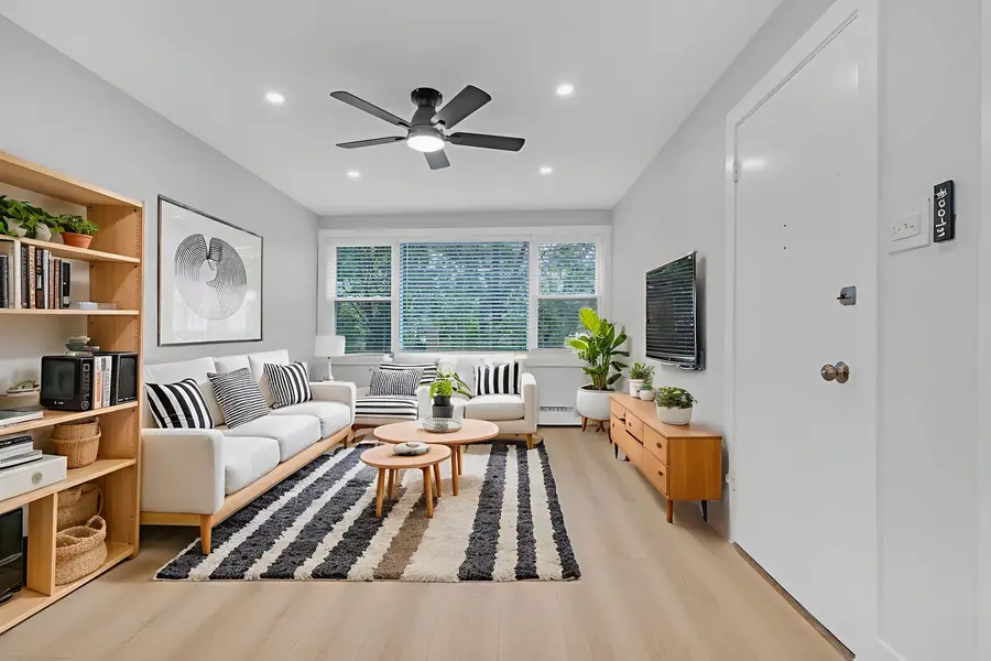 2712 W Balmoral Avenue #2E, Chicago, IL 60625 - Image #2