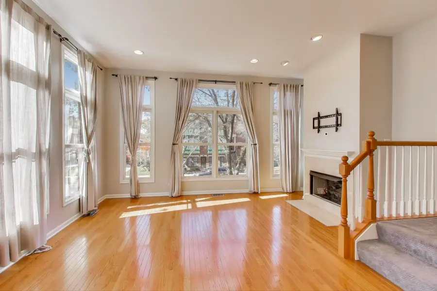 125 N Rose Street #E, Palatine, IL 60067 - Image #3