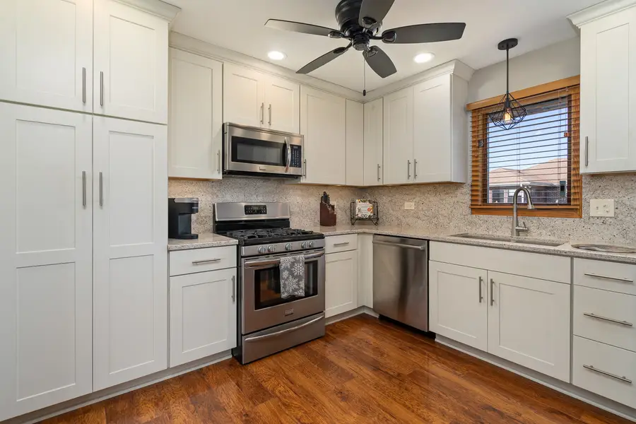 8118 Tudor Lane, Tinley Park, IL 60477 - Image #3