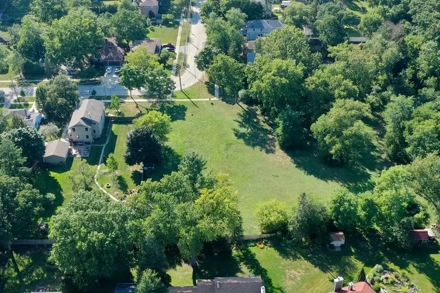 137 N Elizabeth Street, Lombard, IL 60148 - Image #2