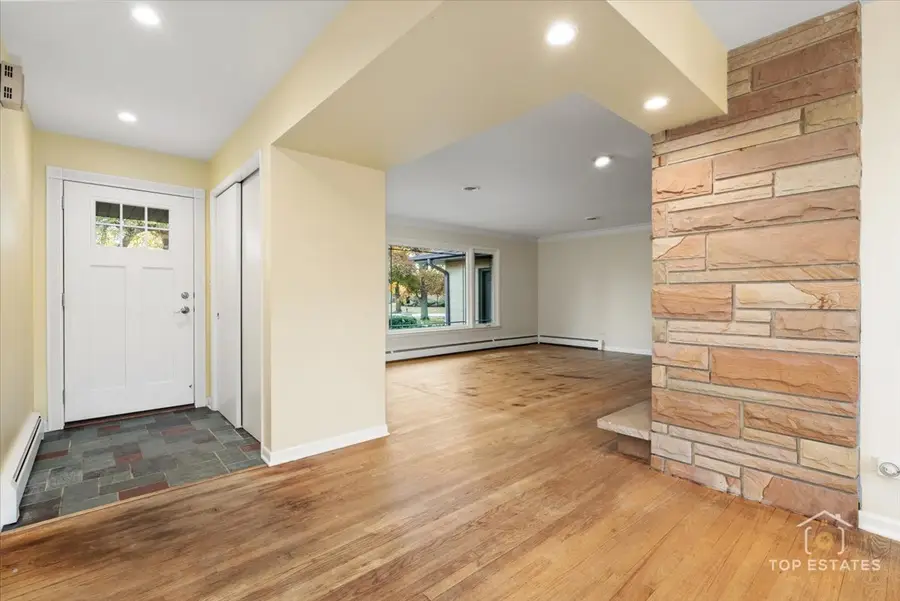 10 N Wildwood Drive, Prospect Heights, IL 60070 - Image #3