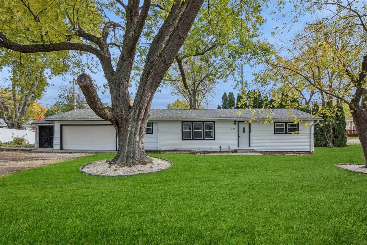 2004 Central Street, McHenry, IL 60050 - Image #1