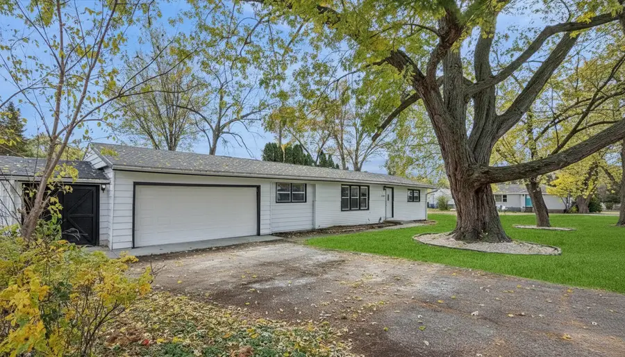 2004 Central Street, McHenry, IL 60050 - Image #2