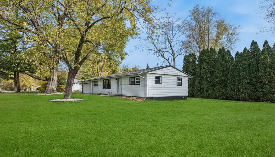 2004 Central Street, McHenry, IL 60050 - Image #3