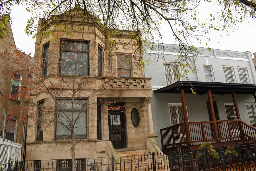 4252 W Gladys Avenue, Chicago, IL 60624 - Image #2