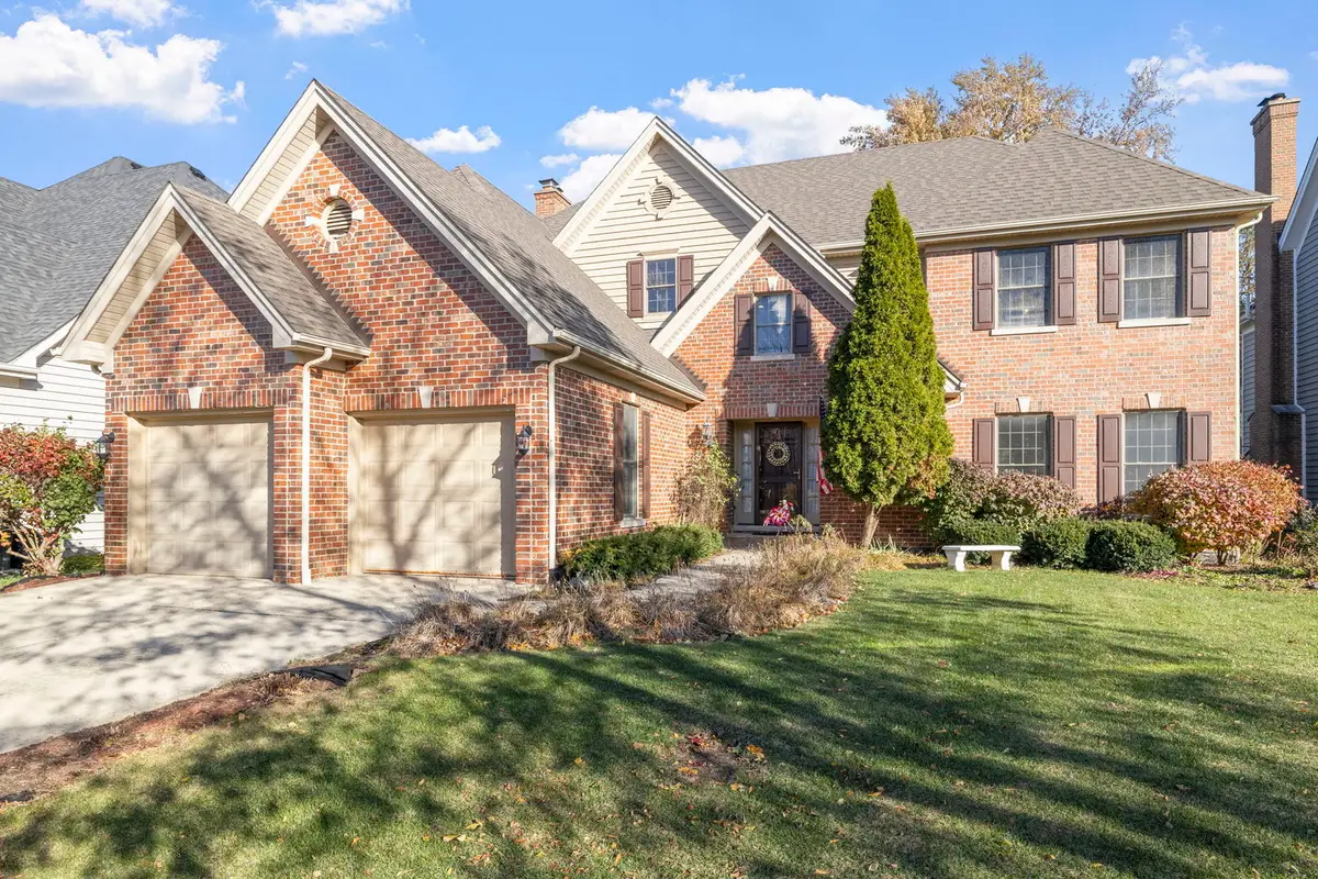 725 Heath Court, Westmont, IL 60559 - Image #1