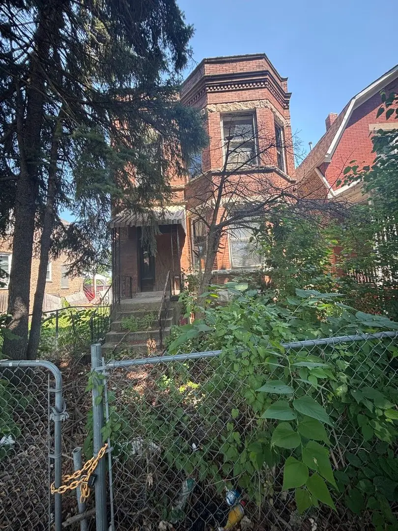 5951 S Elizabeth Street, Chicago, IL 60636 - Image #1