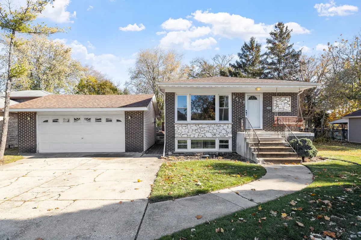 8519 Lorel Avenue, Burbank, IL 60459 - Image #1