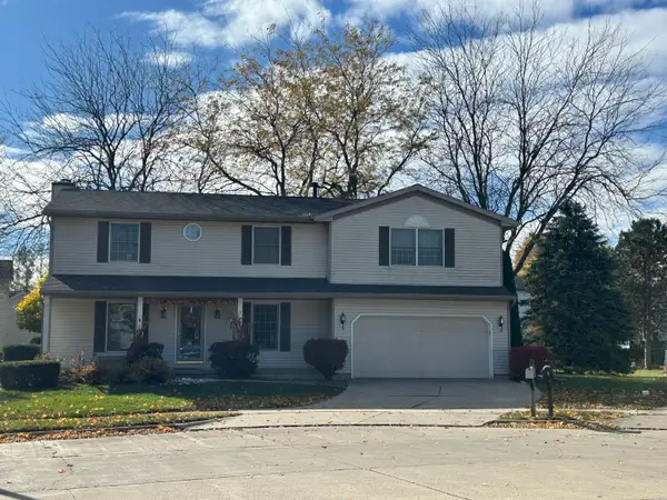 3 Harvest Court, Bloomington, IL 61704