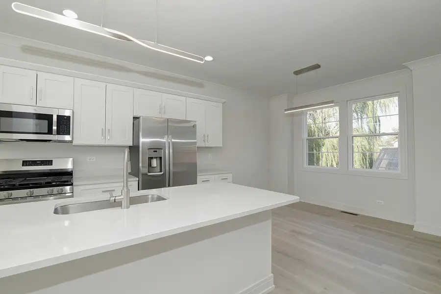 Address Withheld By Seller, Bensenville, IL 60106 - Image #3