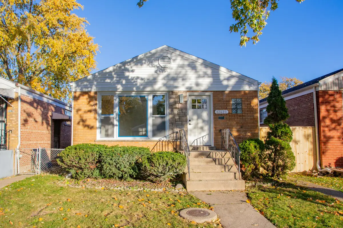 12421 S Honore Street, Calumet Park, IL 60827 - Image #1