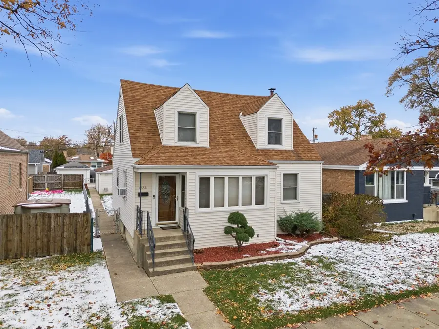 8654 Lyndale Street, River Grove, IL 60171 - Image #3