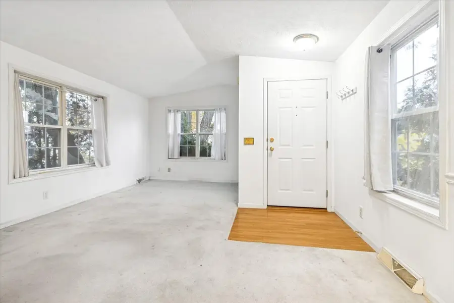 124B Cardinal Lane, Sandwich, IL 60548 - Image #2