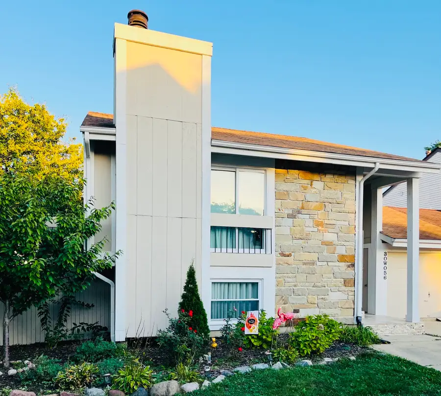 30W056 Mulberry Court #056, Warrenville, IL 60555 - Image #2