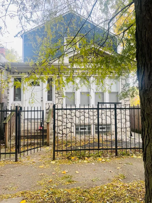 6111 S Wolcott Avenue S, Chicago, IL 60636