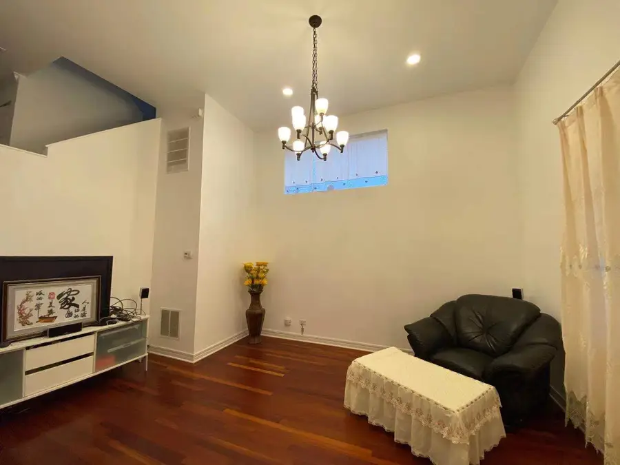 3511 S Hoyne Avenue #1, Chicago, IL 60609 - Image #2