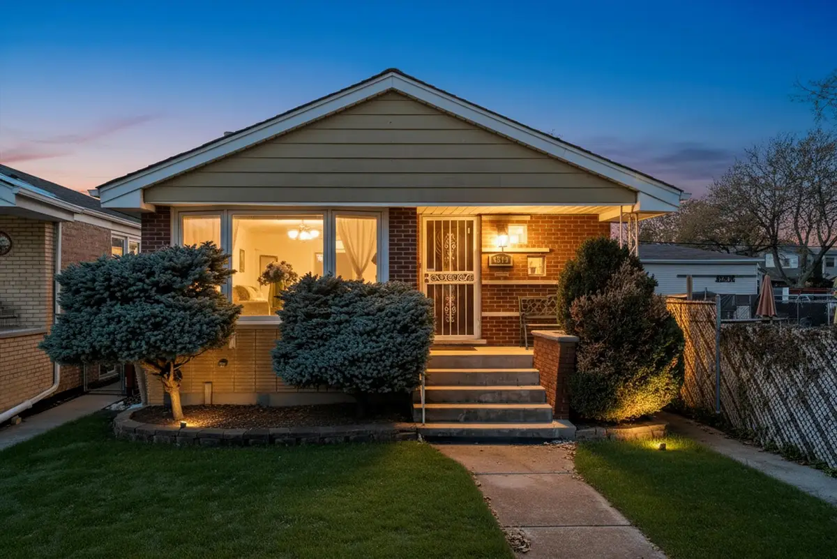 5006 S La Crosse Avenue, Chicago, IL 60638 - Image #1