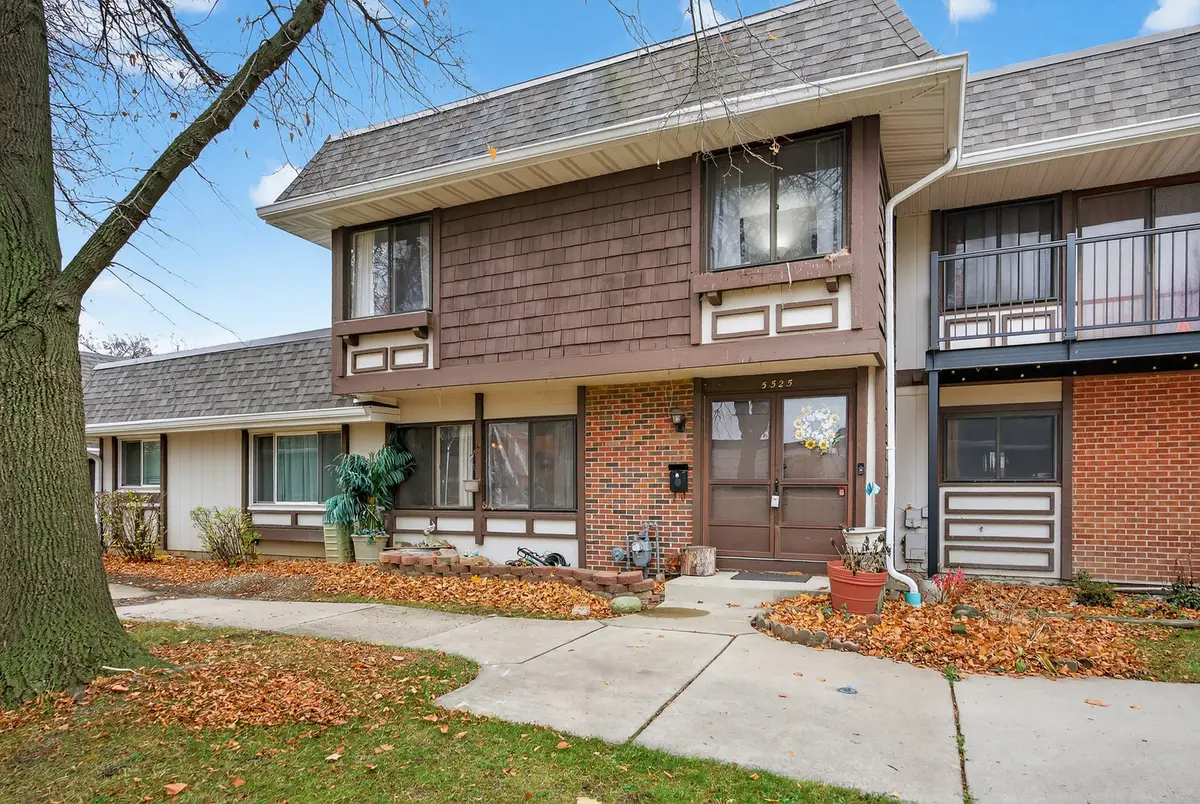 5525 Pebblebeach Drive, Hanover Park, IL 60133 - Image #1