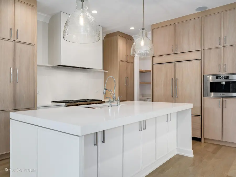 4425 N Winchester Avenue, Chicago, IL 60640 - Image #2