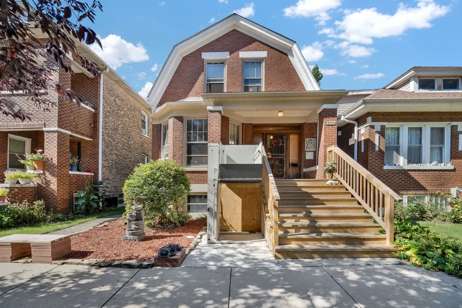 4132 S Mozart Street, Chicago, IL 60632 - Image #2