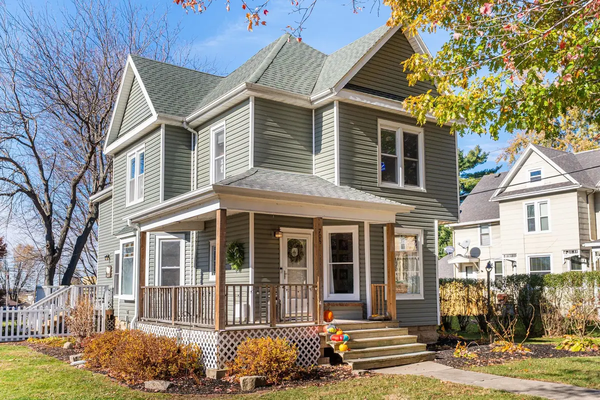 705 Paddock Avenue, Ashton, IL 61006 - Image #1