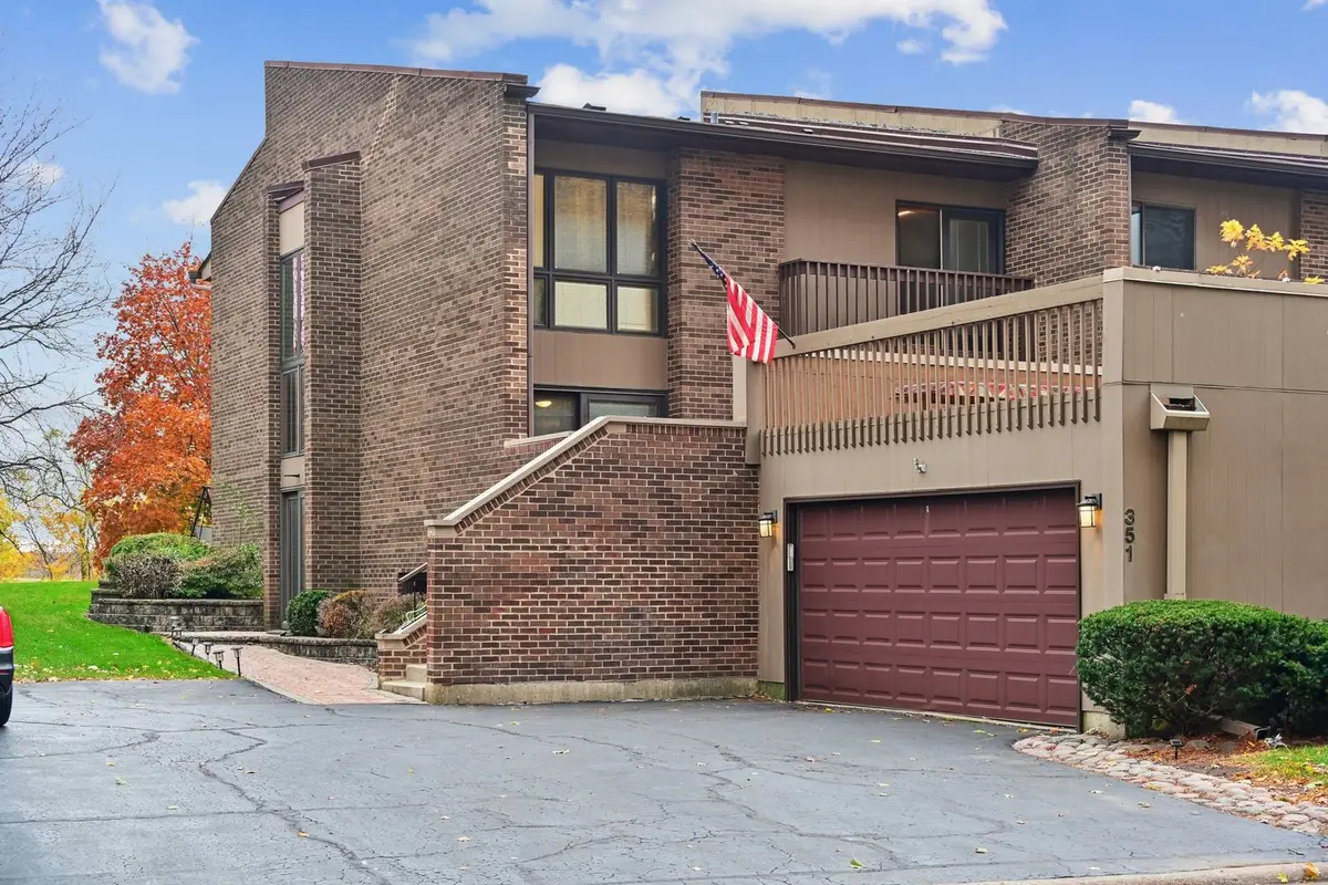 351 S Dominion Drive, Wood Dale, IL 60191 - Image #1