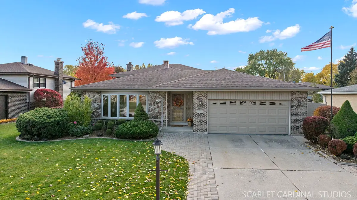 1819 Holly Avenue, Darien, IL 60561 - Image #1