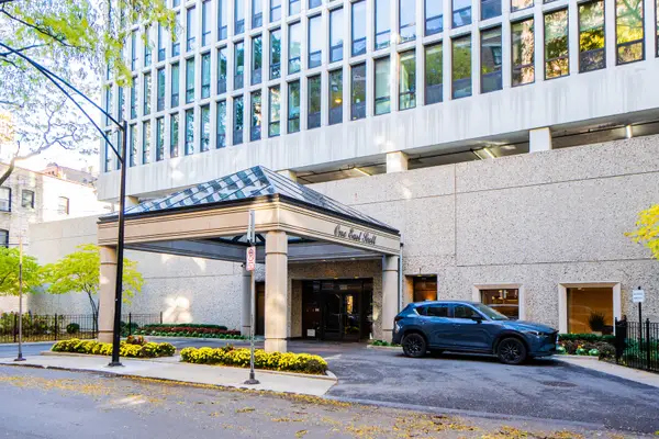 Address Withheld By Seller, Chicago, IL 60610