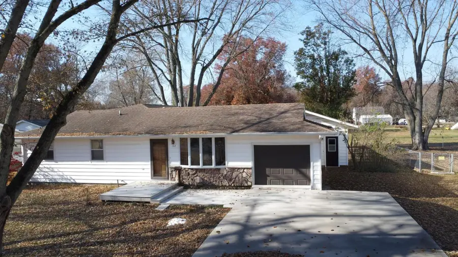 107 S Sheridan Avenue, Watseka, IL 60970 - Image #3