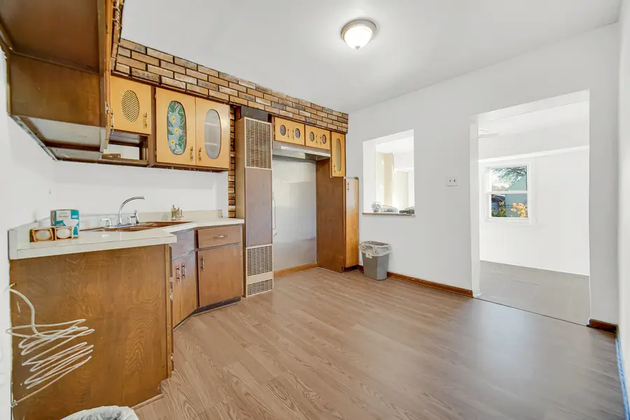 3329 S Racine Avenue, Chicago, IL 60608 - Image #2