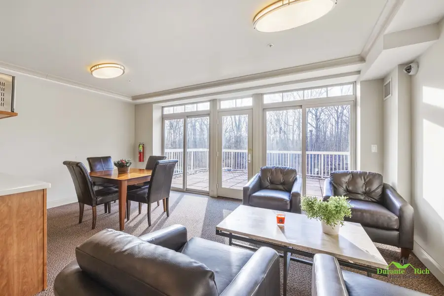 425 N Benjamin Drive #205, Vernon Hills, IL 60061 - Image #3