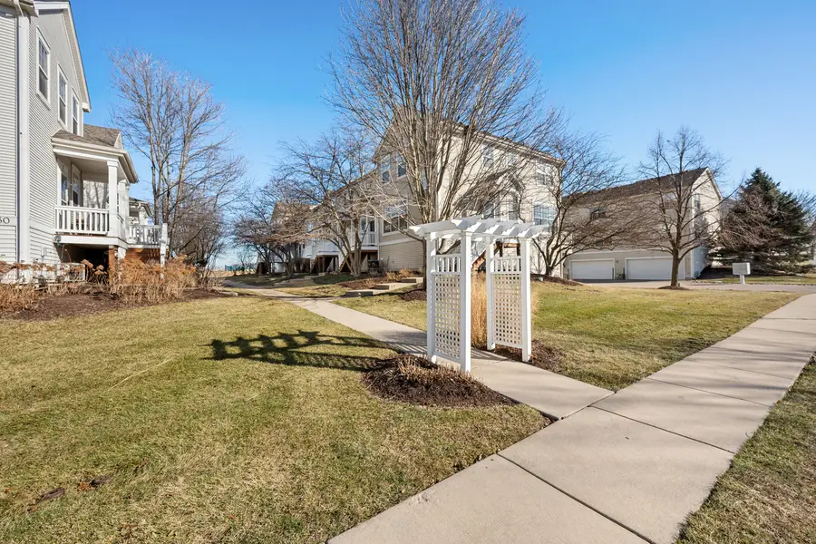 1526 Grand Drive #5, Dekalb, IL 60115 - Image #3