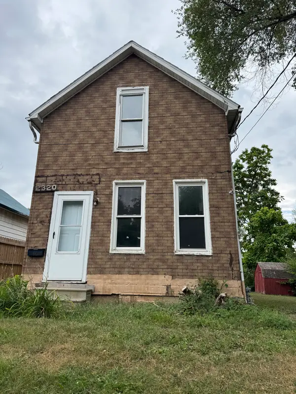 2320 W Garden Street, Peoria, IL 61602